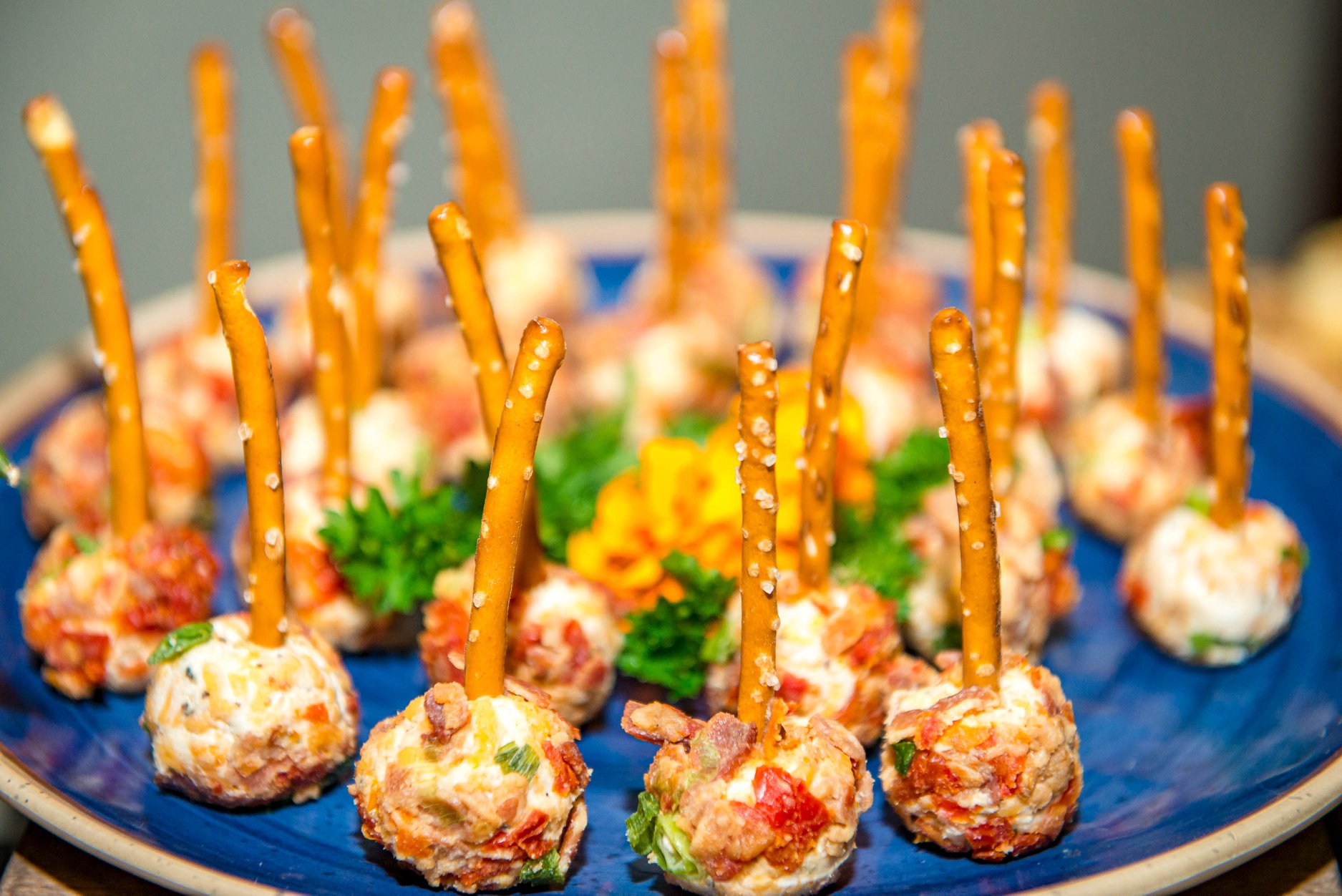 77011476_2833757113322867_1537417890456666112_o Appetizers